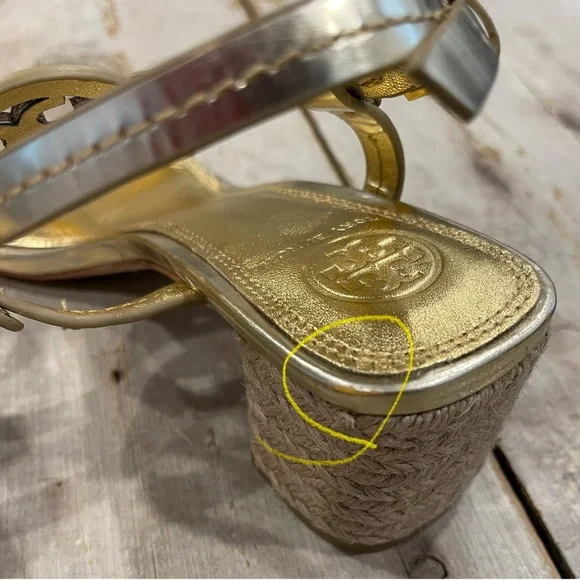Tory Burch gold heels/sandals - size 7 - no box - Picture 4 of 5